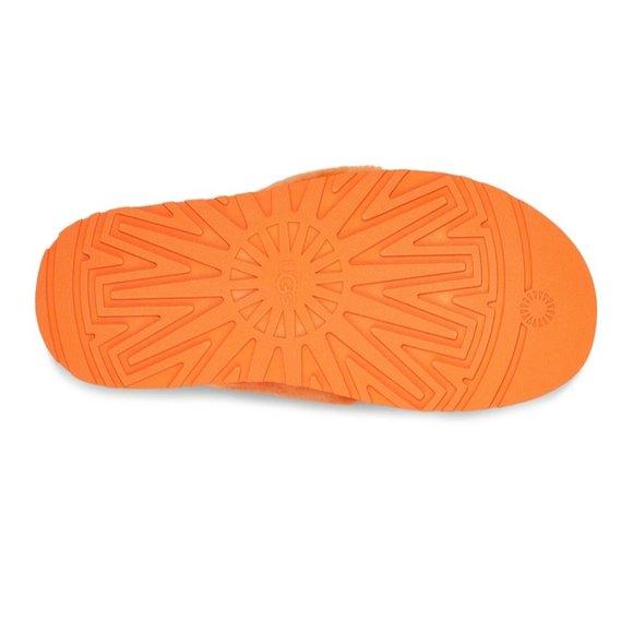 UGG Fluff Cross Disco Slippers - Picture 6 of 7